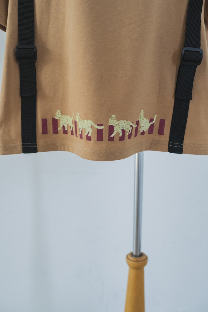 サスペンダーTシャツ